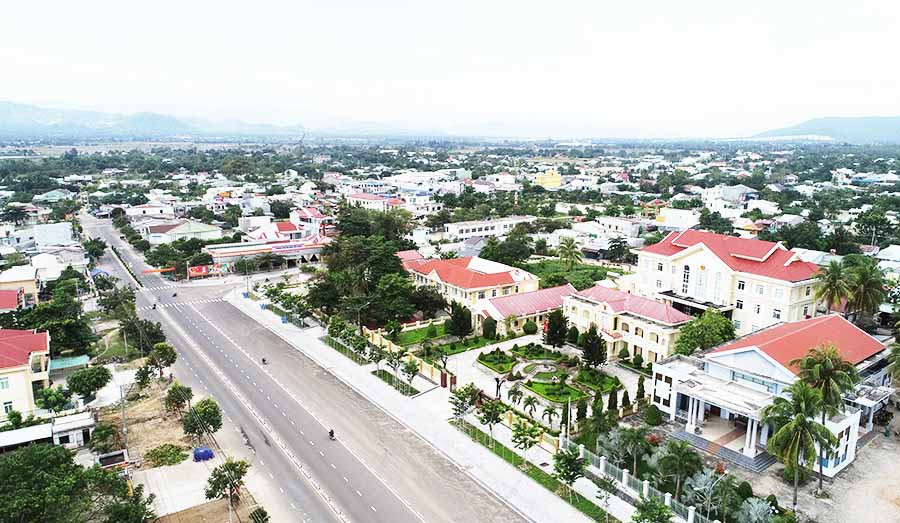 Một góc thị trấn Phú Túc (huyện Krông Pa) nhìn từ trên cao. Ảnh: ĐỨC MẠO