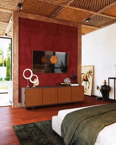 Một chiếc kệ tivi cuối giường phục vụ những giờ giải trí cho các thành viên