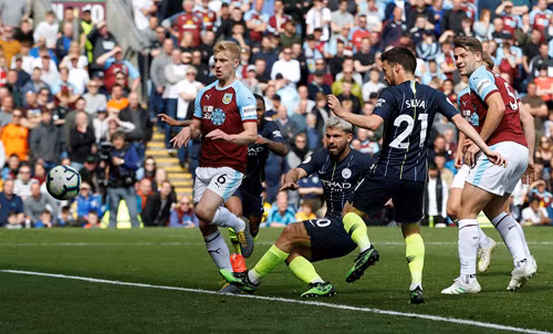 Pha dứt điểm ghi bàn của Aguero