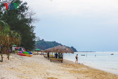 Năm 2019, Cô Tô đặt mục tiêu nâng cao chất lượng dịch vụ du lịch, cải thiện cảnh quan. Chào mừng mùa du lịch hè năm nay, Cô Tô sẽ tổ chức Tuần Văn hóa - Thể thao và Du lịch từ ngày 27/4 với nhiều hoạt động văn hóa, nghệ thuật, thể thao, ẩm thực đặc sắc phục vụ người dân và du khách.