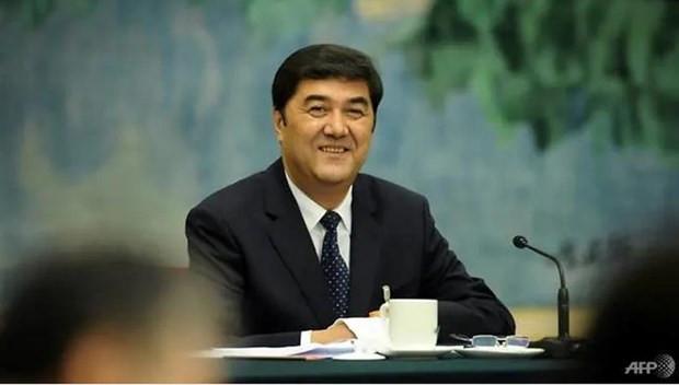 Ông Nỗ Nhĩ Bạch Khắc Lực bị bắt giữ với cáo buộc nhận hối lộ. (Nguồn: AFP)