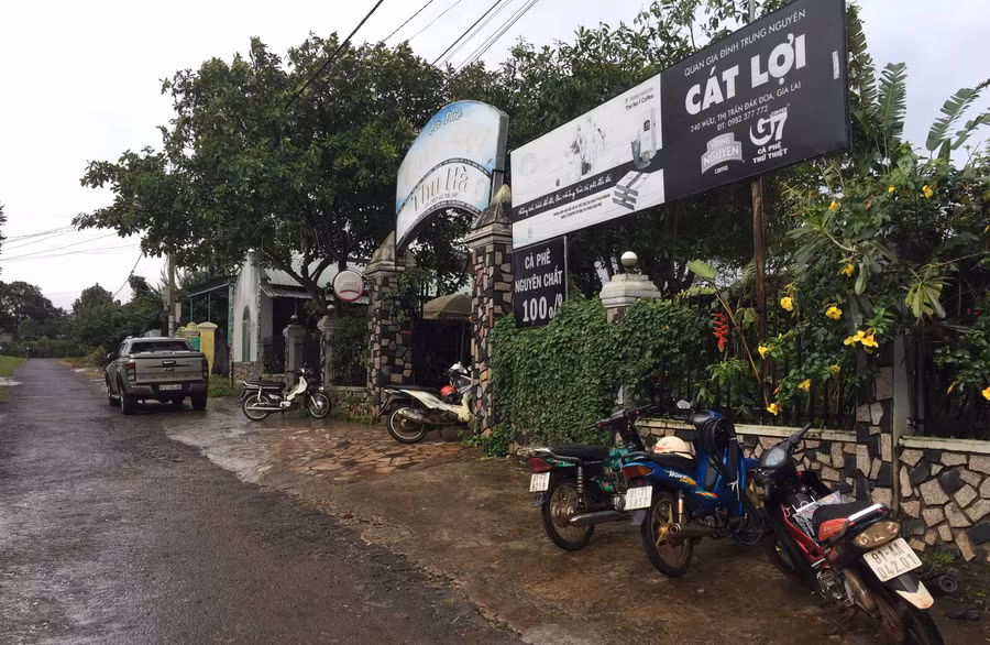 Hiện trường nơi xảy ra vụ việc. Ảnh: Văn Ngọc