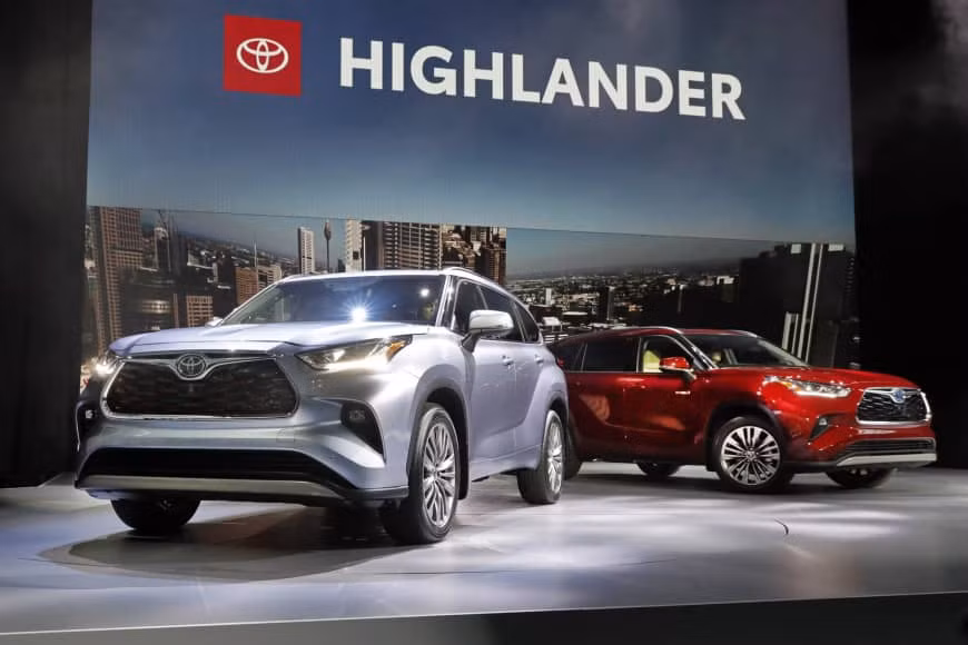 Toyota Highlanders được trưng bày tại Triển lãm ô tô quốc tế New York 2019. Ảnh: AP