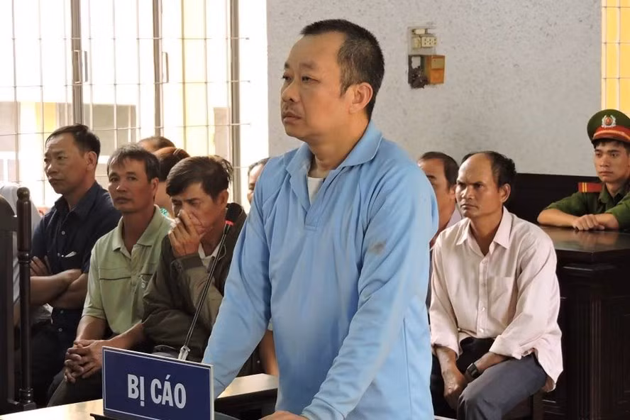 Bị cáo Y Tuyến Ksor tại tòa.