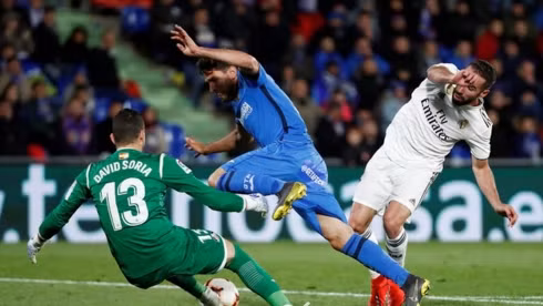 Getafe đã chơi rất hay trước Real (Ảnh: Reuters).