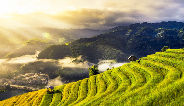 Sapa là điểm hẹn mùa hè đẹp và bình yên khó cưỡng. Sapa là điểm hẹn mùa hè đẹp và bình yên khó cưỡng.