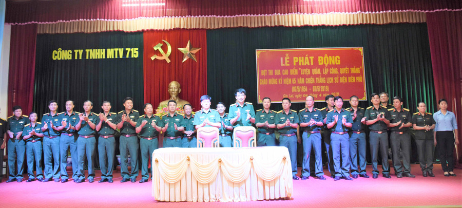 Quang cảnh buổi phát động. Ảnh: Hà Tây