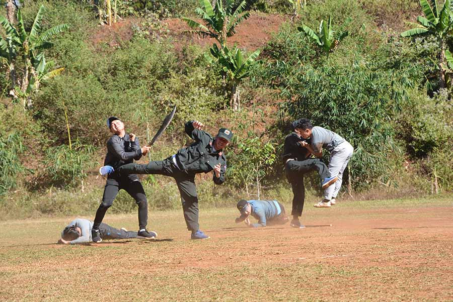  Lực lượng CSCĐ Công an tỉnh huấn luyện nâng cao kỹ-chiến thuật. Ảnh: Hữu Trường