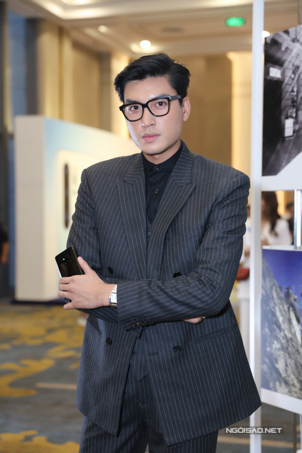  Người mẫu Quang Đại luôn chỉn chu, lịch lãm mỗi lần xuất hiện trước công chúng.