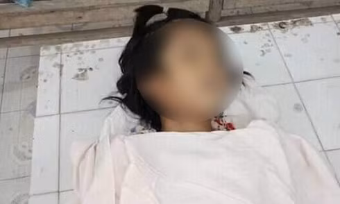 Cháu Bàn Thị Nhi tử vong thương tâm sau khi bị chính bố đẻ dùng lá ngón hạ độc.