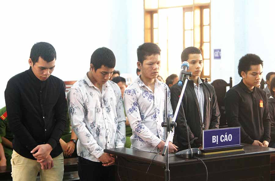  Các bị cáo tại phiên tòa. Ảnh: L.V.N