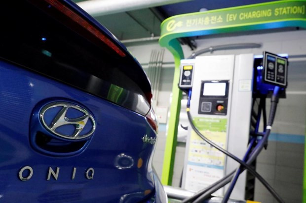 Một trạm sạc xe điện tại Hàn Quốc. (Ảnh: Reuters) Một trạm sạc xe điện tại Hàn Quốc. (Ảnh: Reuters)