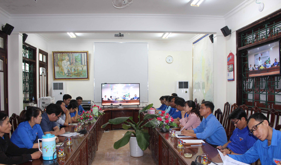 Quang cảnh hội nghị trực tuyến tổng kết 10 năm phong trào “Tuổi trẻ chung tay xây dựng nông thôn mới” tại điểm cầu Gia Lai. Ảnh: Phan Lài