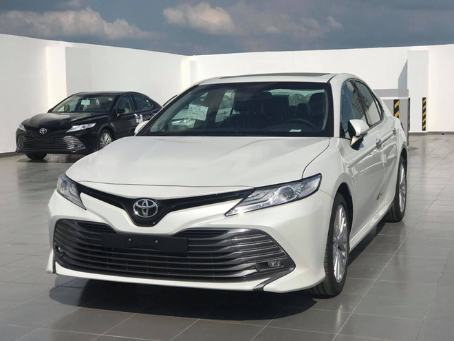 Toyota Camry có doanh số "áp đảo" đối thủ cùng phân khúc xe hạng D tại Việt Nam Toyota Camry có doanh số