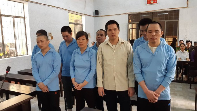 Các bị cáo tại phiên tòa sơ thẩm Các bị cáo tại phiên tòa sơ thẩm