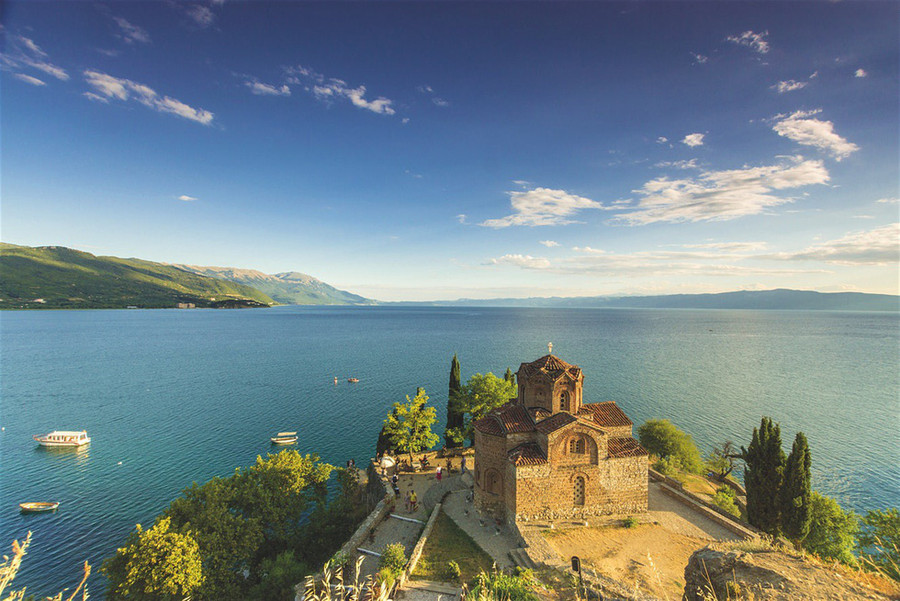 Khung cảnh thơ mộng của hồ Ohrid ở North Macedonia - Ảnh: Lonely Planet