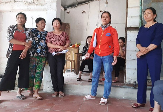 Người dân lo lắng cho biết đã đóng hàng tỉ đồng cho nữ kế toán xã đã tử vong, trong khi biên lai không còn giá trị sử dụng