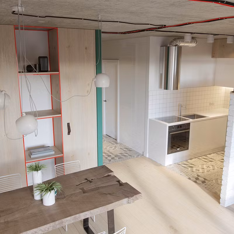  Chiếc bàn gỗ giản dị với màu nâu nhạt kết hợp với những vết nứt tự nhiên.