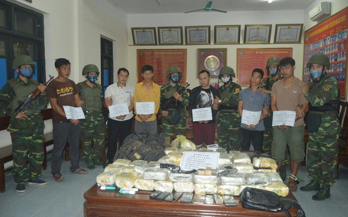  Các đối tượng trong đường dây ma túy xuyên quốc gia cùng tang vật