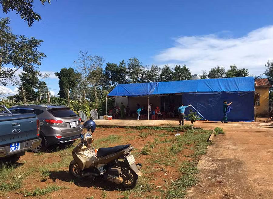  Căn nhà của vợ chồng ông Phan Huy Năm (xã Chư Á, TP. Pleiku), nơi xảy ra án mạng khiến 2 người tử vong. Ảnh: L.V.N