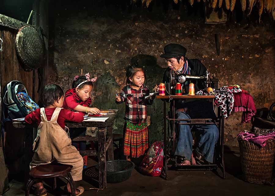  Tác phẩm “ Cha và con” của nhiếp ảnh gia Nguyễn Ngọc Hòa.