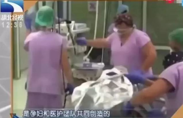 Dù đã chết não, sản phụ vẫn được duy trì sự sống để nuôi dưỡng thai nhi trong bụng Dù đã chết não, sản phụ vẫn được duy trì sự sống để nuôi dưỡng thai nhi trong bụng