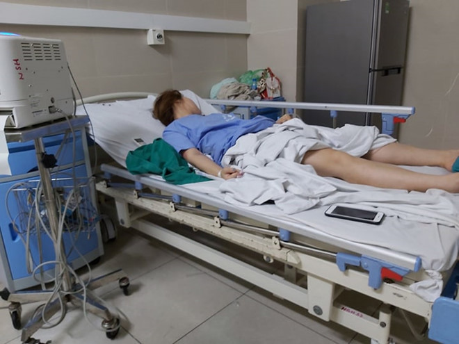 Nữ bệnh nhân đang được theo dõi tại Bệnh viện Thanh Nhàn. Ảnh: HV. Nữ bệnh nhân đang được theo dõi tại Bệnh viện Thanh Nhàn. Ảnh: HV.