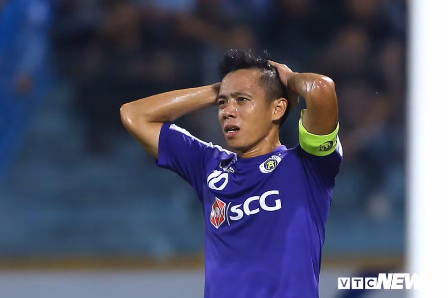  Hà Nội FC không được dự AFC Champions League lẫn AFC Cup mùa tới. 