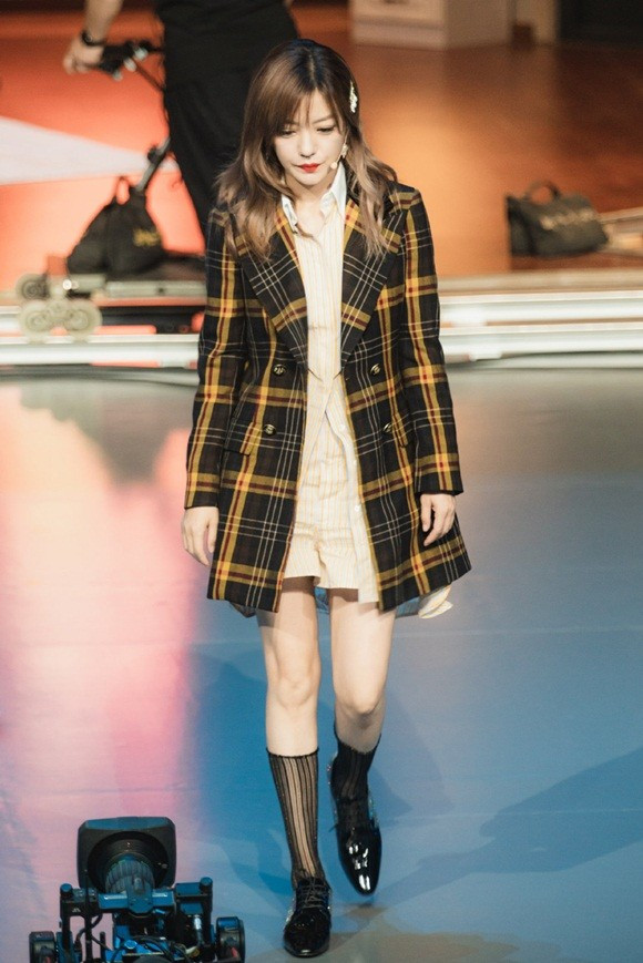 Khoan thai xuất hiện trên sóng truyền hình