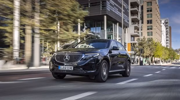 EQC 400 được trang bị pin lithium ion dung lượng 80kWh, đi được quãng đường hơn 309km cho một lần sạc. (Nguồn: Yonhap)