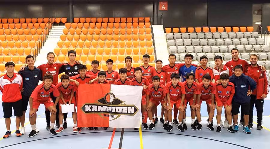  Cầu thủ U18 HAGL JMG trên đất Hà Lan. Ảnh: Phạm Thành Nam