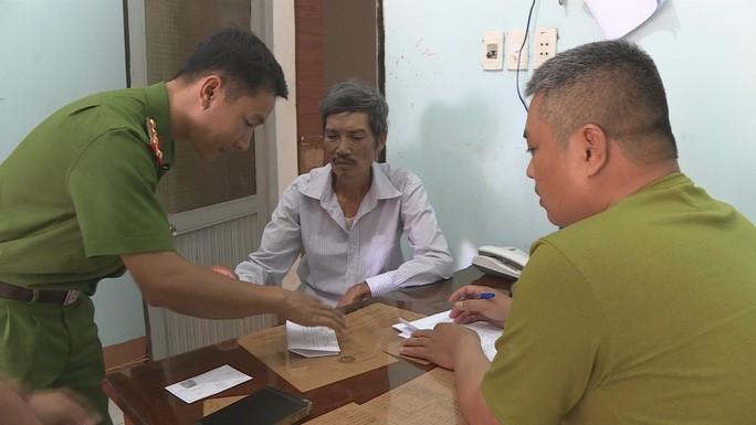 Đặng Văn Sự sau khi bị bắt giữ Đặng Văn Sự sau khi bị bắt giữ