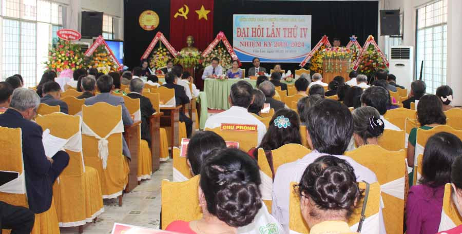 Quang cảnh Đại hội Hội Cựu giáo chức tỉnh lần thứ IV. Ảnh: Phan Lài