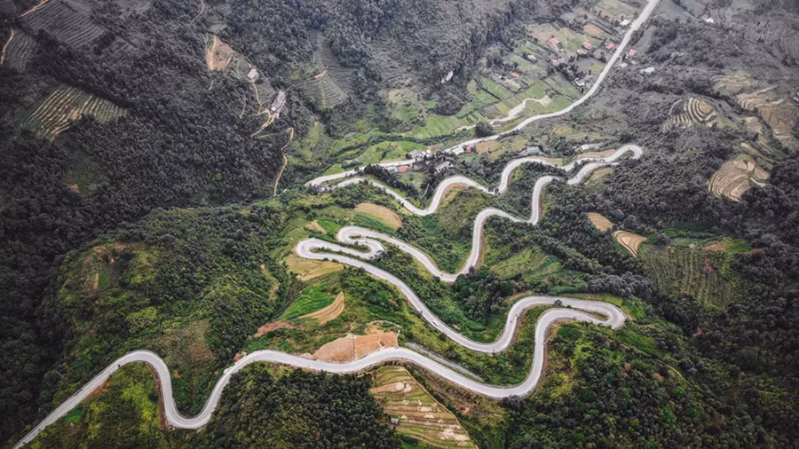 Đèo 9 khoanh từ trên cao