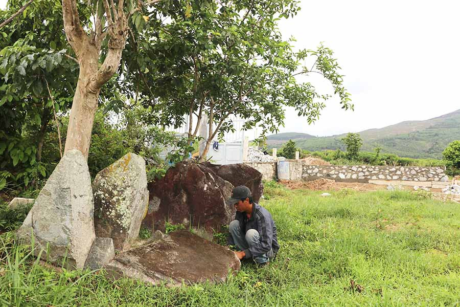  Đá bok Nhạc được chính quyền và nhân dân huyện Đak Pơ gìn giữ và bảo tồn. Ảnh: N.M