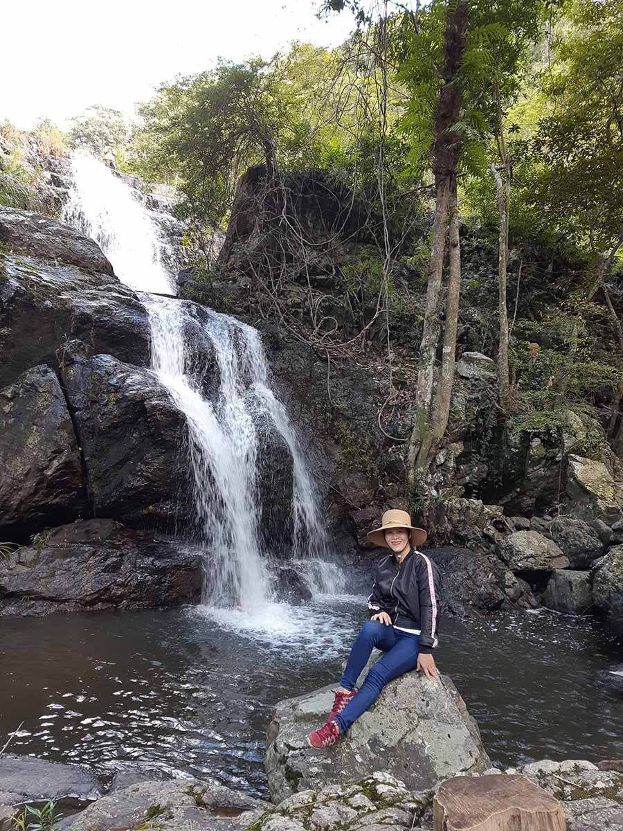  Thác Đak Hyam-một trong những điểm dừng chân nổi bật giữa rừng thông Hà Tam. Ảnh: T.M