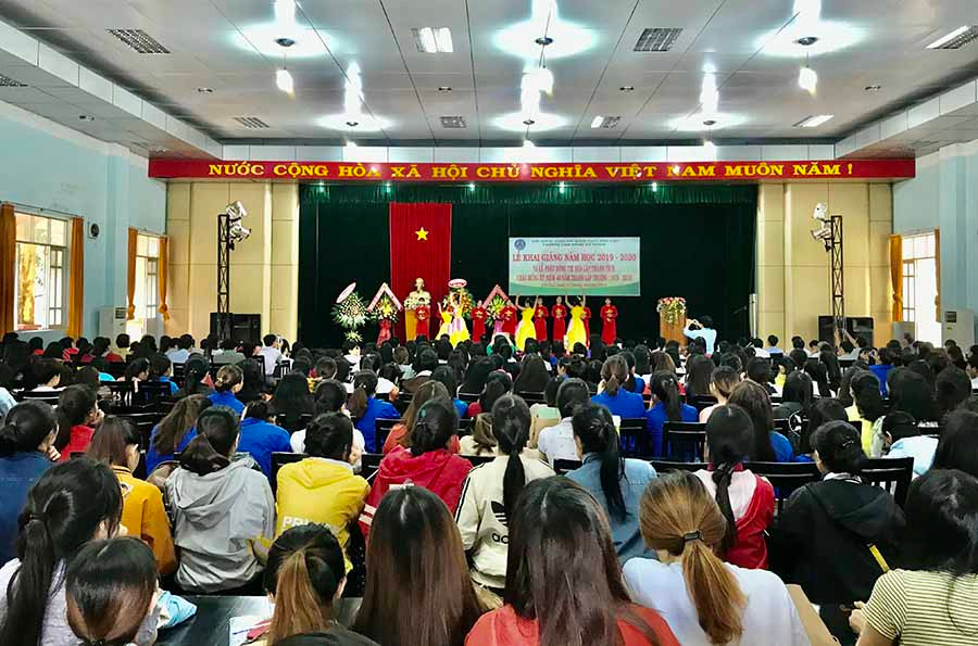  Quang cảnh buổi lễ khai giảng Ảnh Trần Dung