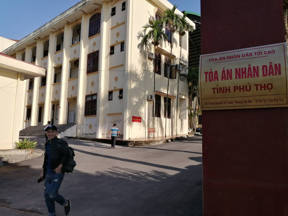  TAND tỉnh Phú Thọ đang xử kín cựu hiệu trưởng dâm ô nhiều nam sinh - Ảnh: GIANG LONG