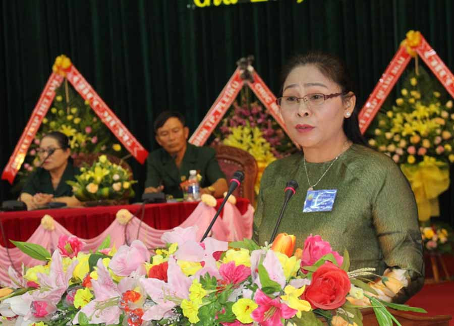 Đồng chí Huỳnh Nữ Thu Hà-Ủy viên Ban Thường vụ Tỉnh ủy, Phó Chủ tịch UBND tỉnh phát biểu tại Đại hội. Ảnh: Phan Lài