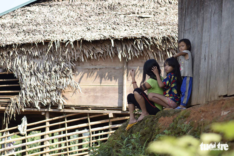  Chăm sóc cho nhau - Ảnh: LÊ VĂN ÁNH