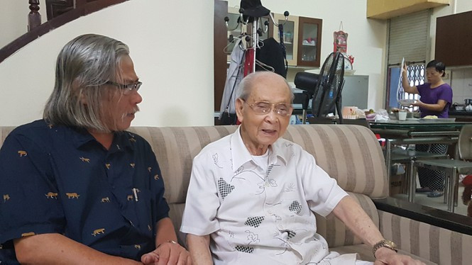 Ông Bùi Nghĩa và với tác giả. Ông Bùi Nghĩa và với tác giả.