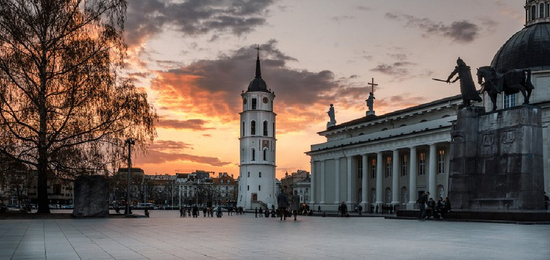 Vilnius là thủ đô của Lithuania, nổi tiếng với kiến trúc Baroque và khu phố cổ từ thời Trung Cổ. (Ảnh: © Mantas Volungevicius/Flickr).