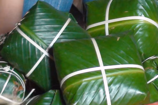 Những chiếc bánh hình tượng “Trời tròn Đất vuông” được hoàn thành. Ảnh: Trần Dung