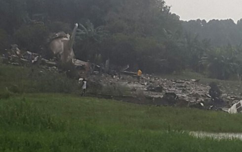 Hiện trường rơi máy bay.