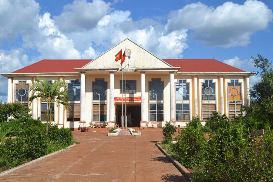 Trụ sở UBND xã Trang, huyện Đak Đoa. Ảnh: Hoàng Cư  Trụ sở UBND xã Trang, huyện Đak Đoa. Ảnh: Hoàng Cư