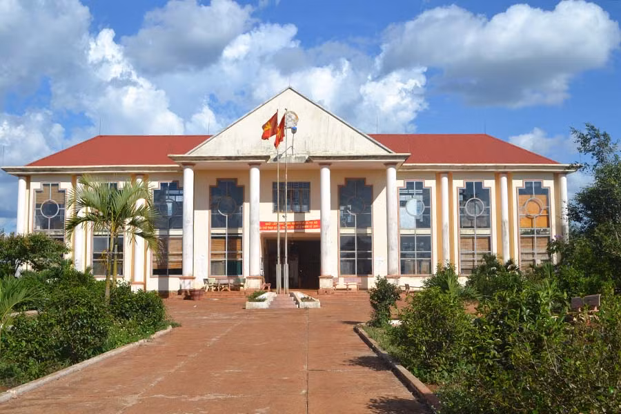 Trụ sở UBND xã Trang, huyện Đak Đoa. Ảnh: Hoàng Cư Trụ sở UBND xã Trang, huyện Đak Đoa. Ảnh: Hoàng Cư