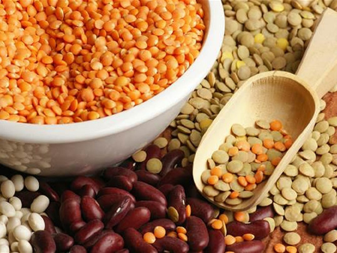 Ăn nhiều đậu và các loại hạt có thể giúp duy trì tốt hoạt động thần kinh. Ăn nhiều đậu và các loại hạt có thể giúp duy trì tốt hoạt động thần kinh.
