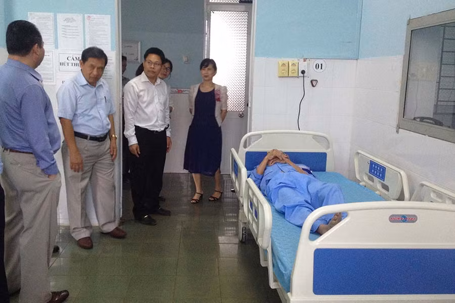 Giường cấp cứu do VietcomBank Gia Lai tài trợ cho Bệnh viện Y học cổ truyền - Phục hồi chức năng tỉnh. Ảnh: Sơn Ca Giường cấp cứu do VietcomBank Gia Lai tài trợ cho Bệnh viện Y học cổ truyền - Phục hồi chức năng tỉnh. Ảnh: Sơn Ca