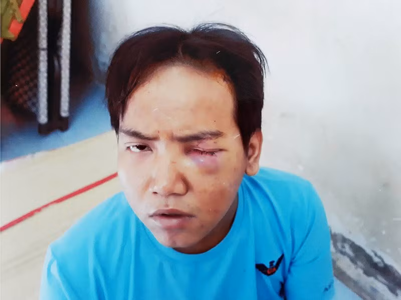 Giang tỏ ra khá bình tĩnh khi ở trụ sở công an.