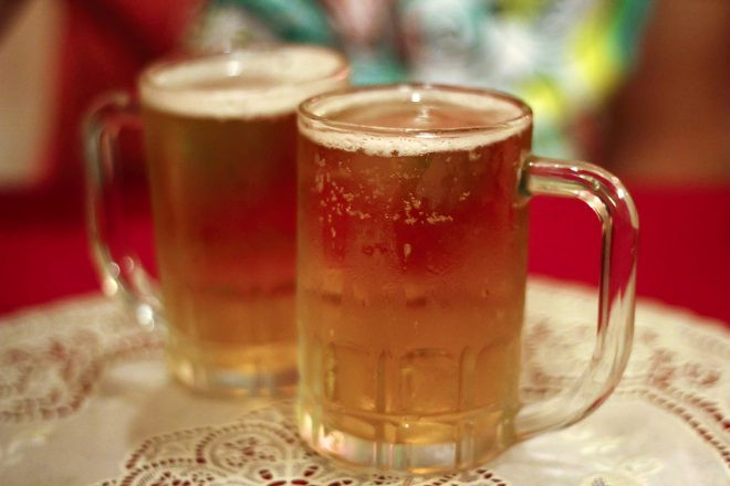 Khi nhắc đến việc thưởng thức bia hơi, đa phần khách du lịch Tây đều hướng thẳng đến phố Lương Ngọc Quyến và Tạ hiện của khu phố cổ, Hà Nội. Khi nhắc đến việc thưởng thức bia hơi, đa phần khách du lịch Tay đều hướng thẳng đến phố Lương Ngọc Quyến và Tạ hiện của khu phố cổ, Hà Nội.